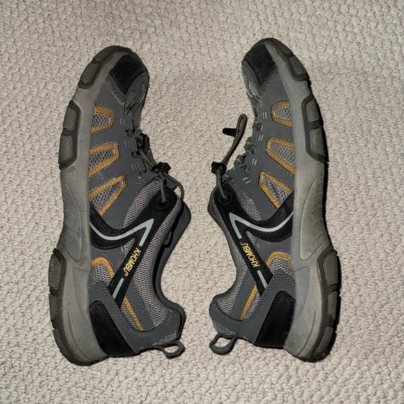 Khombu reef shark sneakers size 10 - Picture 4 of 8